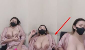 Memeknya Kena Geter Desah Enak Gini Si Cantik Honeybee Imut